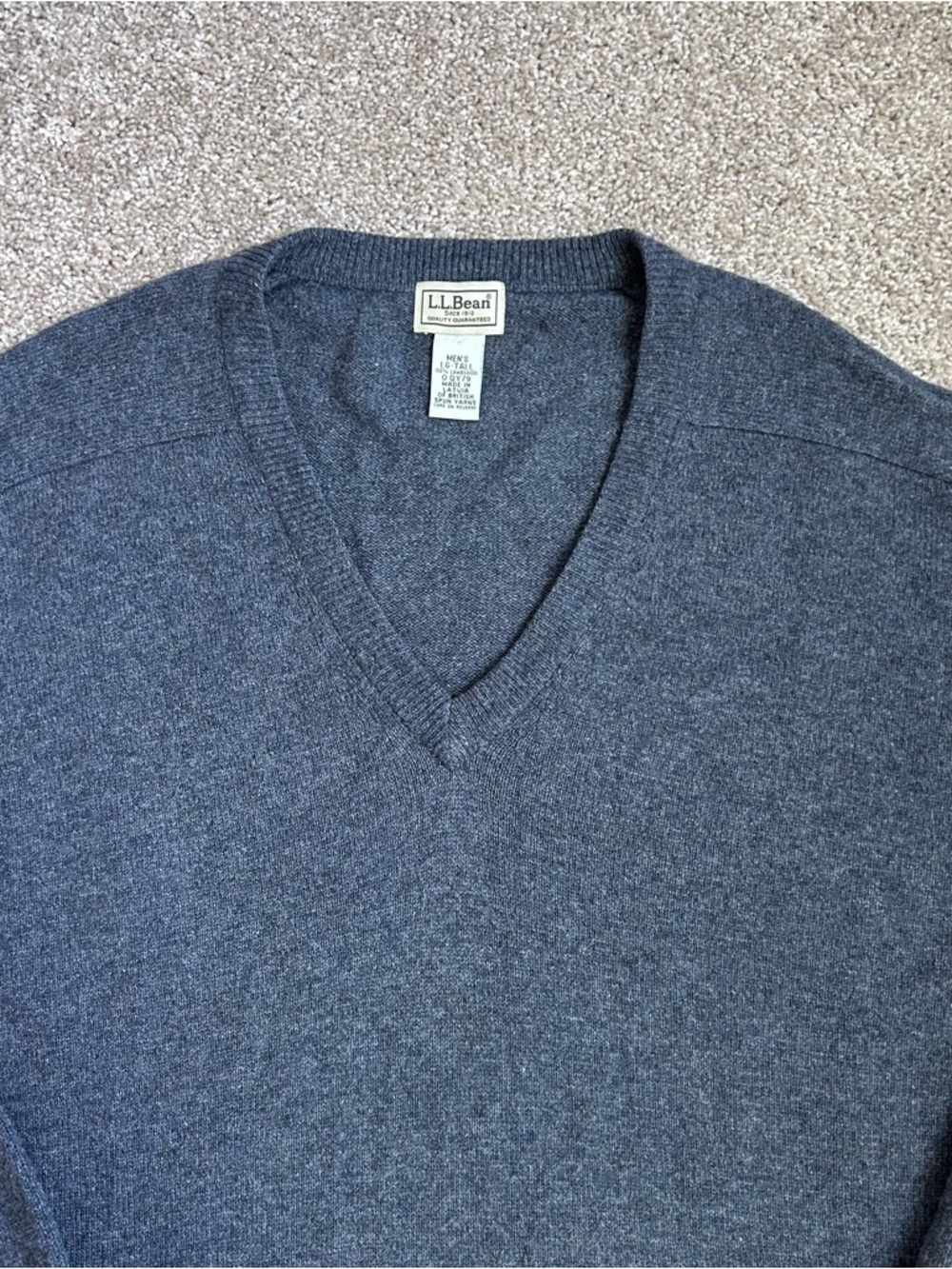 L.L. Bean V-Neck Sweater Men's Large Tall 100% Lambswool Heathered Blue Gray - Picture 3 of 5